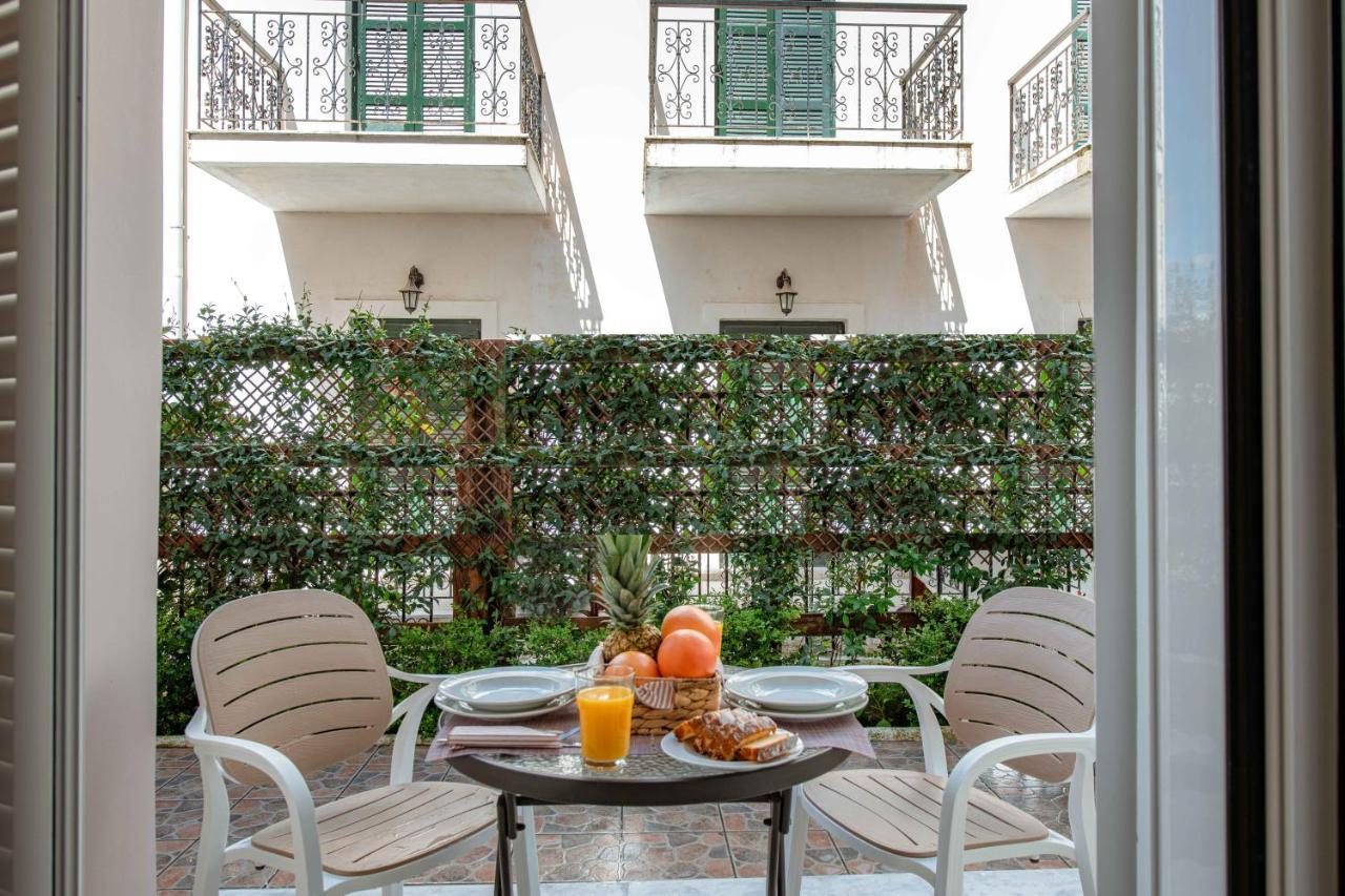 Korina Apart Hotel Кавос Экстерьер фото